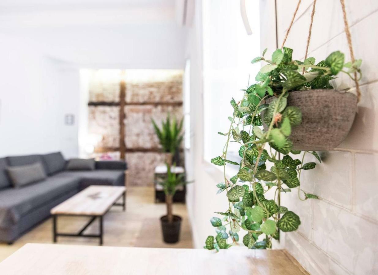 Intimate And Artistic Flat Wifi Puerta Del Sol Apartment Madrid Bagian luar foto
