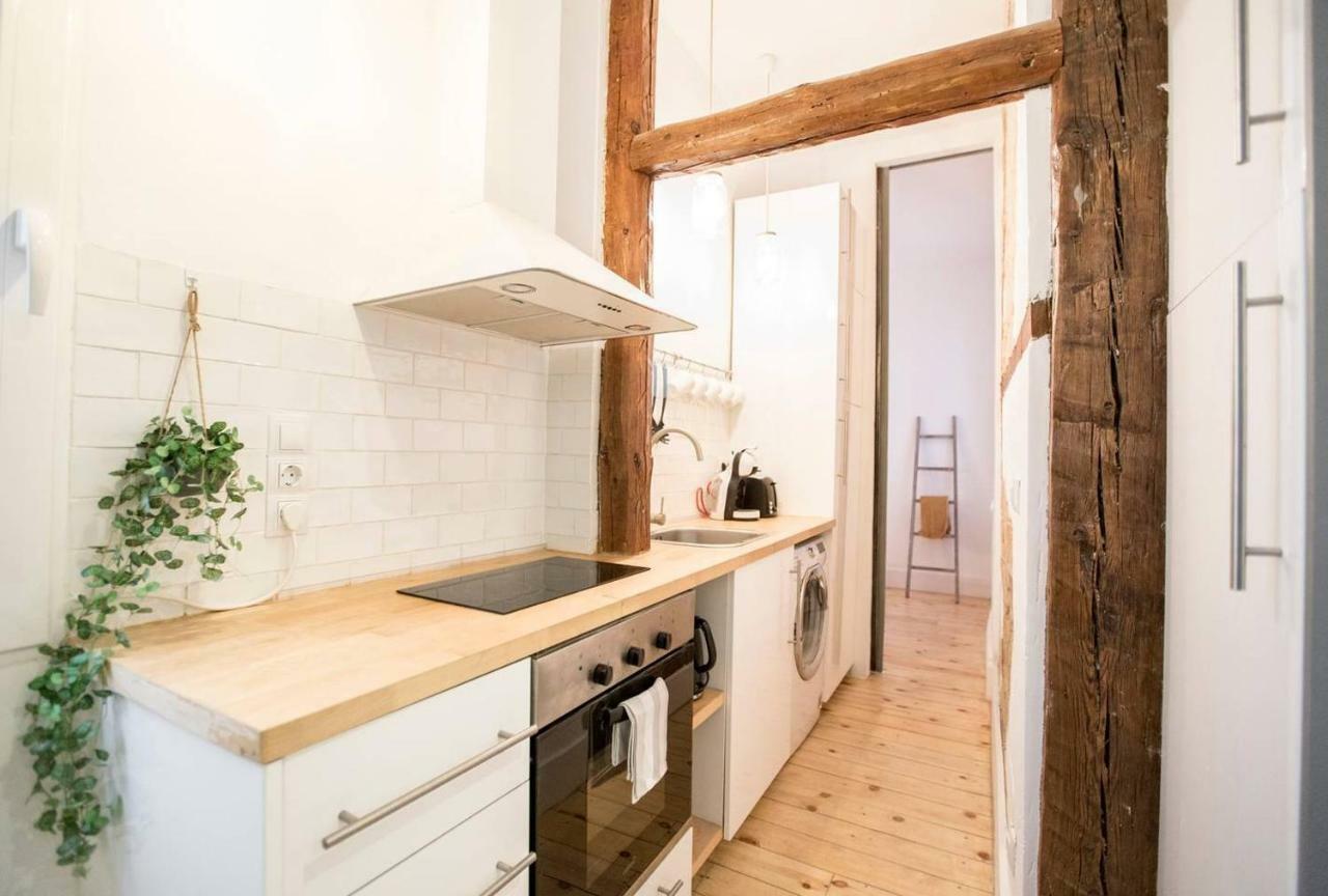 Intimate And Artistic Flat Wifi Puerta Del Sol Apartment Madrid Bagian luar foto