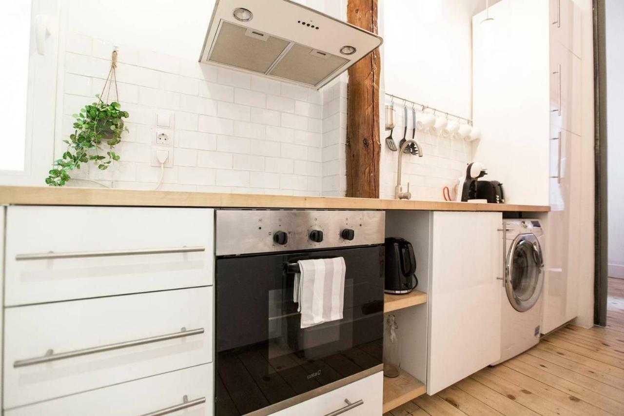 Intimate And Artistic Flat Wifi Puerta Del Sol Apartment Madrid Bagian luar foto